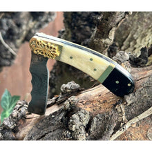 Load image into Gallery viewer, Handmade Beautifully Damascus Steel Pocket Folding Knife - Best gift for Boyfriend, Father's Day & Birthday